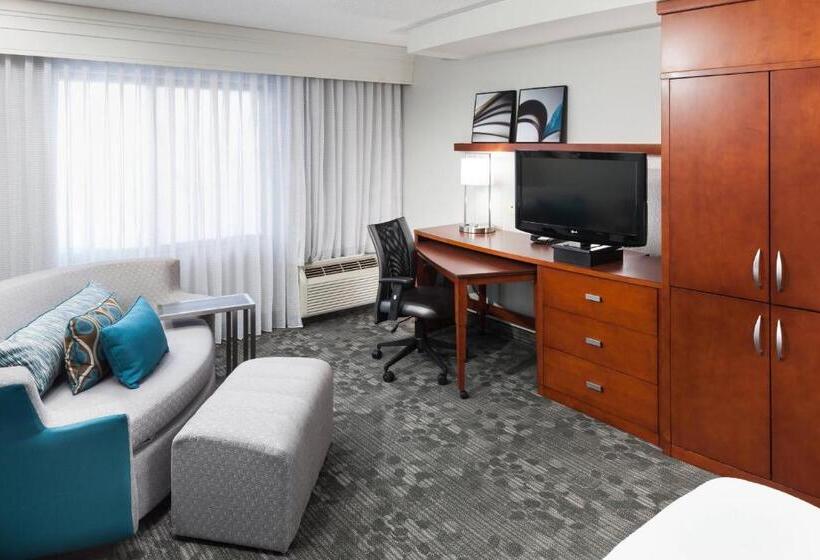 Стандартный Номер Кровать Кинг, Courtyard By Marriott Hattiesburg