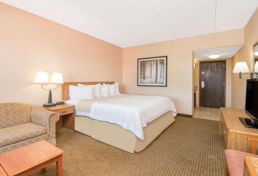 스탠다드 룸 킹사이즈 침대, Days Inn By Wyndham Duluth Lakewalk