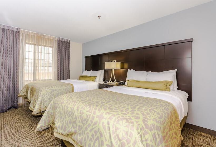 Люкс, Staybridge Suites Grand Forks, An Ihg