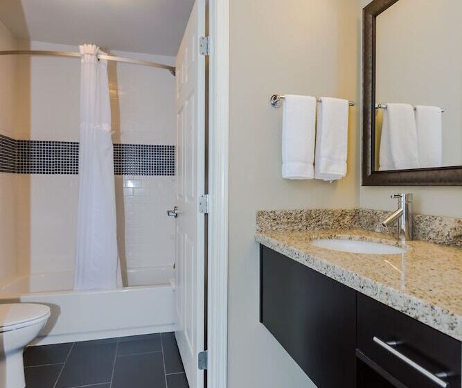 Люкс 2 Спальни, Staybridge Suites Grand Forks, An Ihg