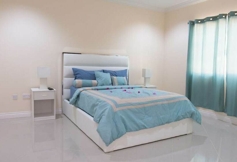 2 Bedroom Deluxe Apartment Sea View, Mount Royal Luxury Condos