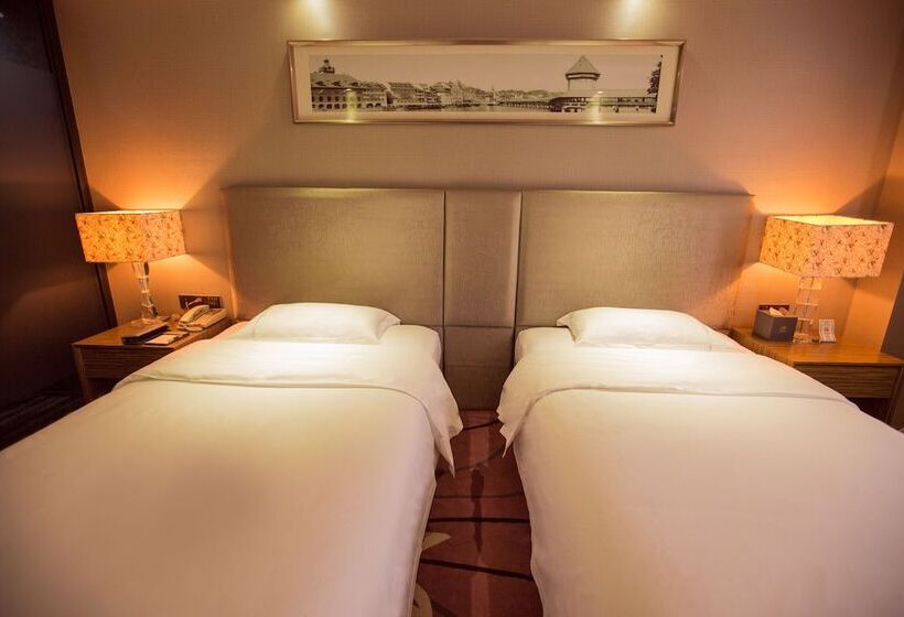 Номер Superior, La Perle International Hotel   Free Shuttle Between Hotel And Exhibition Center During Canton Fair &