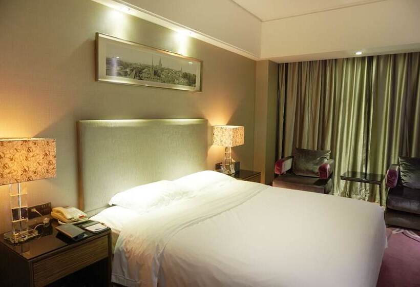 Номер Superior, La Perle International Hotel   Free Shuttle Between Hotel And Exhibition Center During Canton Fair &