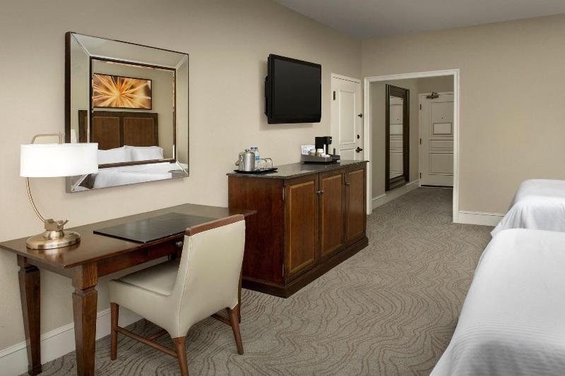 스탠다드 룸 킹사이즈 침대, The Westin Sacramento Riverfront Hotel & Spa