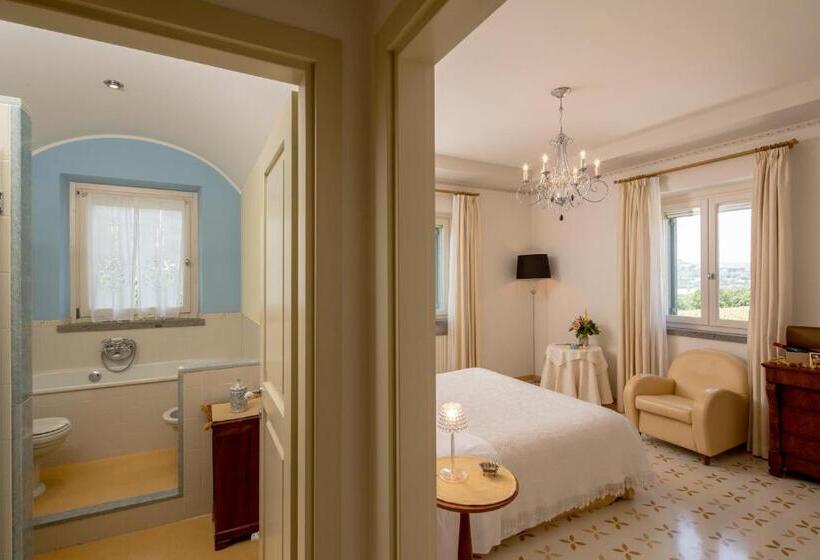 豪华房间, Roccafiore Wine Resort & Spa