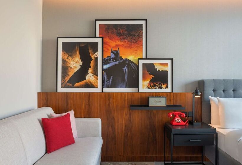 اتاق استاندارد با تخت دوبل, The Wb Abu Dhabi, Curio Collection By Hilton