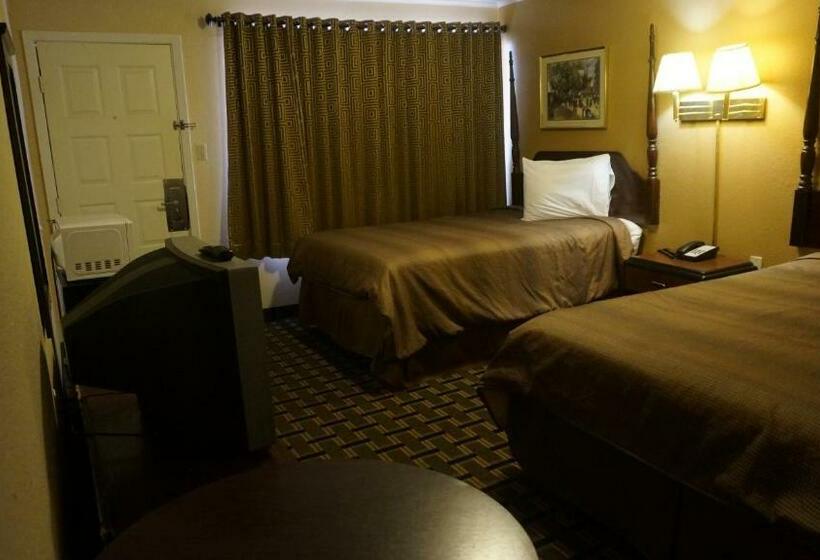 חדר סטנדרט שתי מיטות זוגיות, Budget Inn Malvern