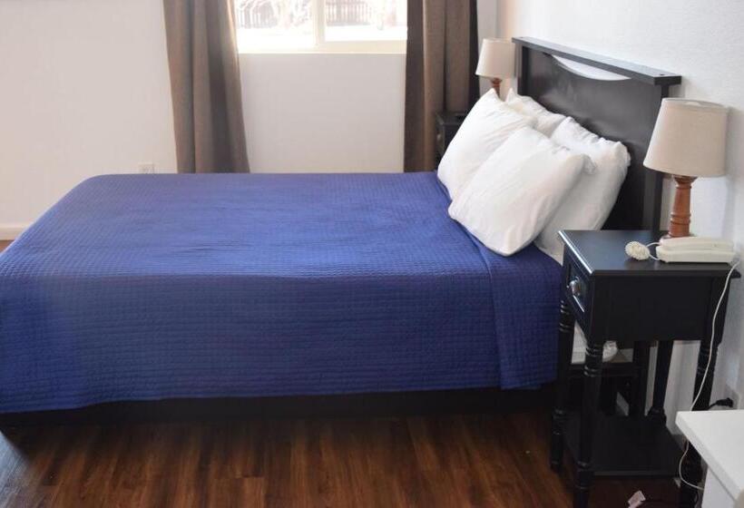 Номер Deluxe Одноместный, Stone Mountain Lodge