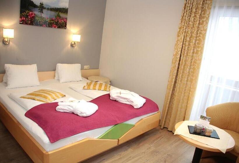 Номер Стандарт с Балконом, Genusshotel Almrausch