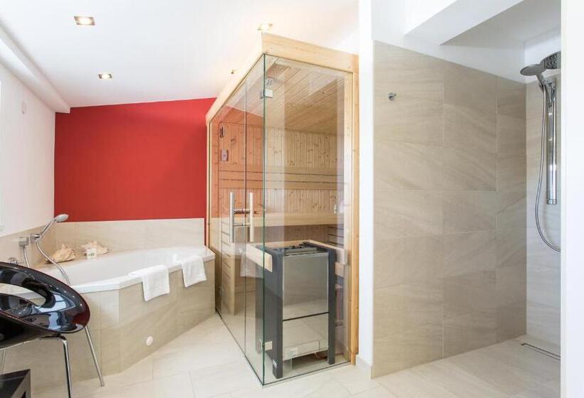 سوییت سوپریور, Ritzlerhof   Adults Only