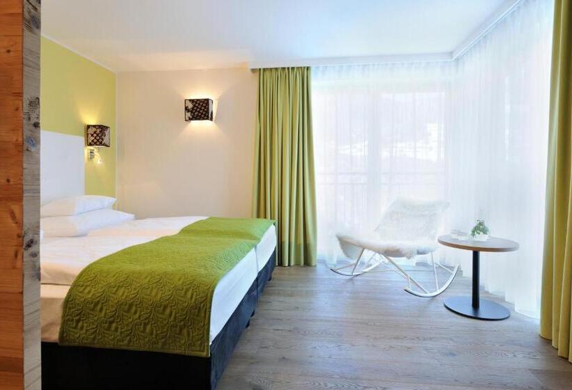 سوییت سوپریور, Ritzlerhof   Adults Only