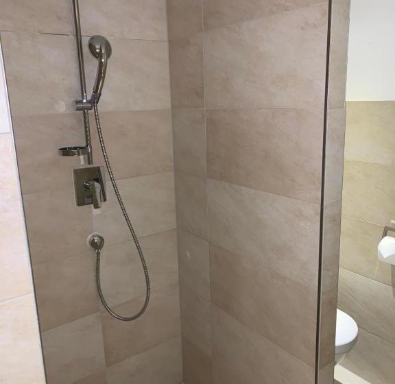 سوییت جونیور, Ritzlerhof   Adults Only