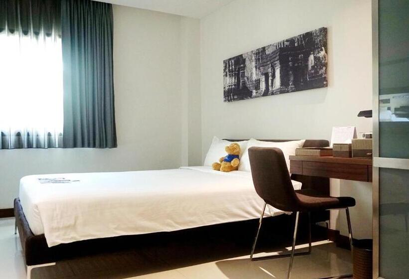 اتاق استاندارد, S33 Compact Sukhumvit