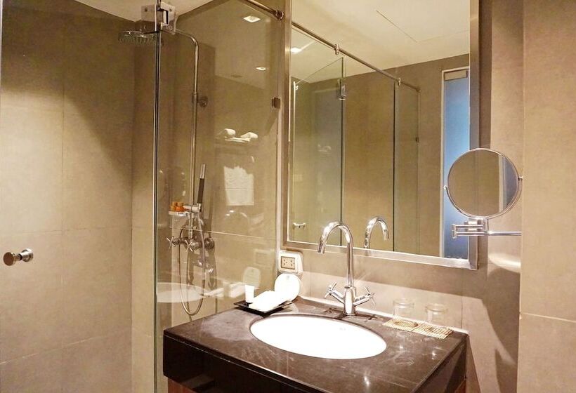 اتاق لوکس یک تخته, S33 Compact Sukhumvit