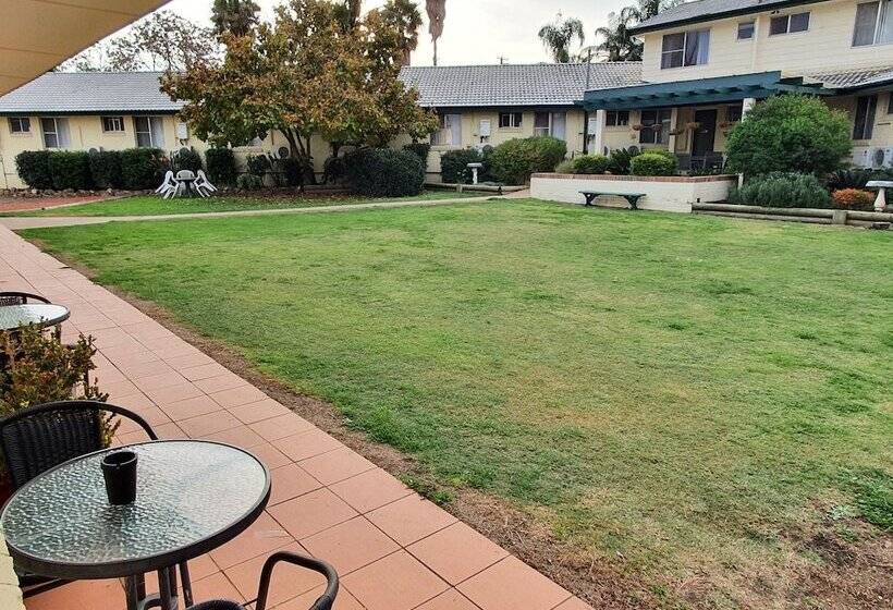 Family Suite, The Aston Motel Tamworth