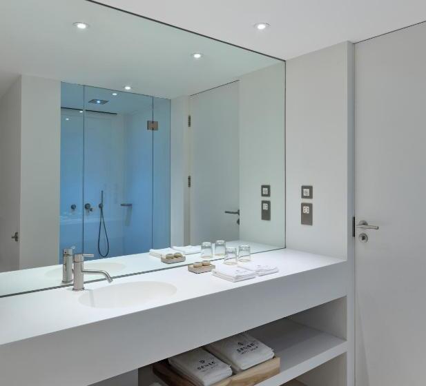 Номер Superior, Sense Hotel Sofia, A Member Of Design Hotels