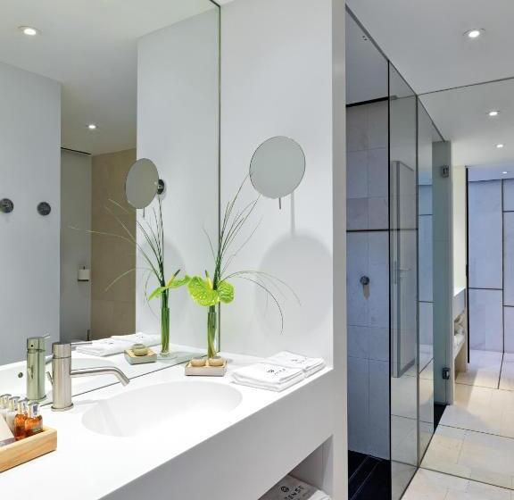 Номер Deluxe, Sense Hotel Sofia, A Member Of Design Hotels