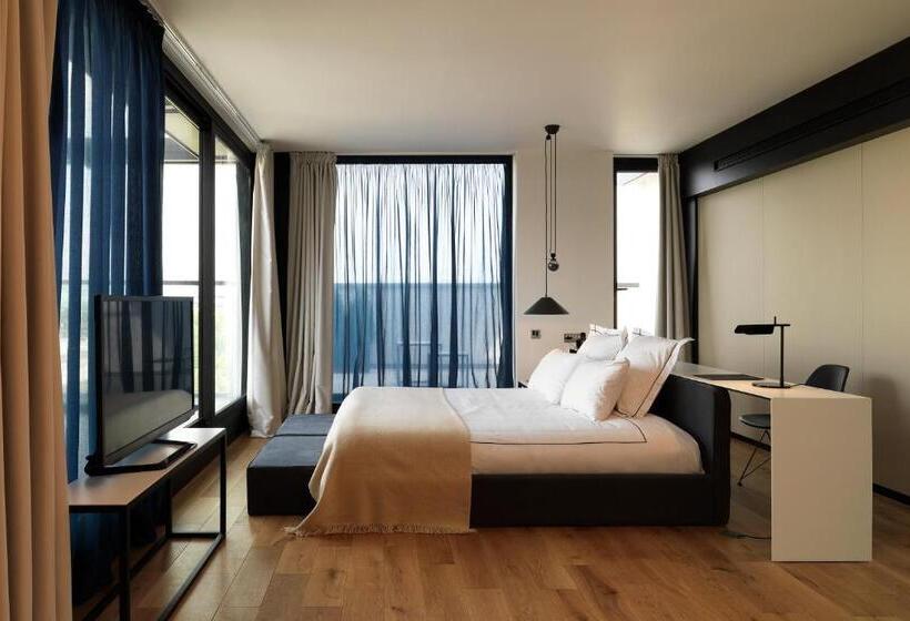 Люкс, Sense Hotel Sofia, A Member Of Design Hotels