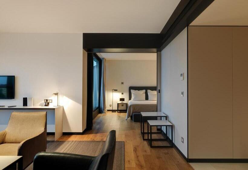Люкс, Sense Hotel Sofia, A Member Of Design Hotels