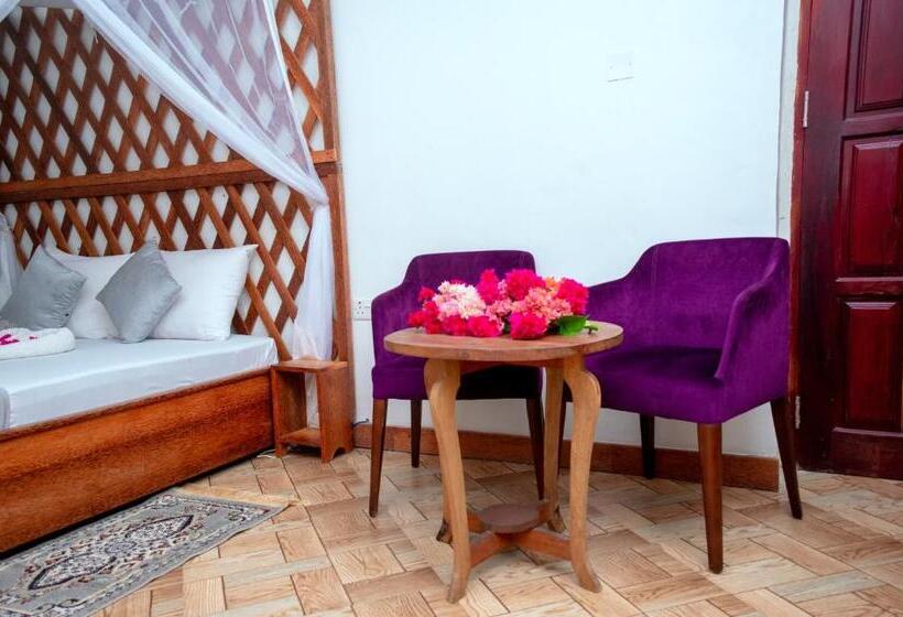 Номер Deluxe, Kuti Hotel Stone Town