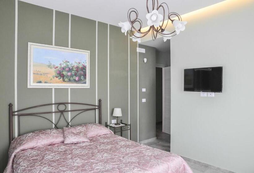 اتاق لوکس, La Casa Dell Alloro