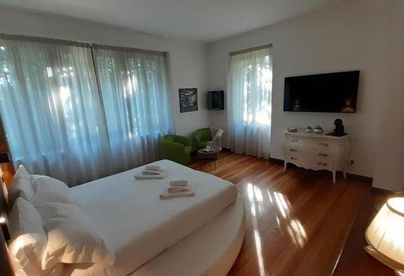 Полулюкс с Балконом, La Villa Charme & Pleasure