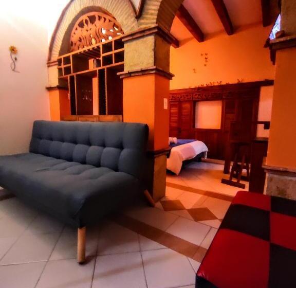 带花园景观的标准工作室, Hostal Boutique Nariño Plaza