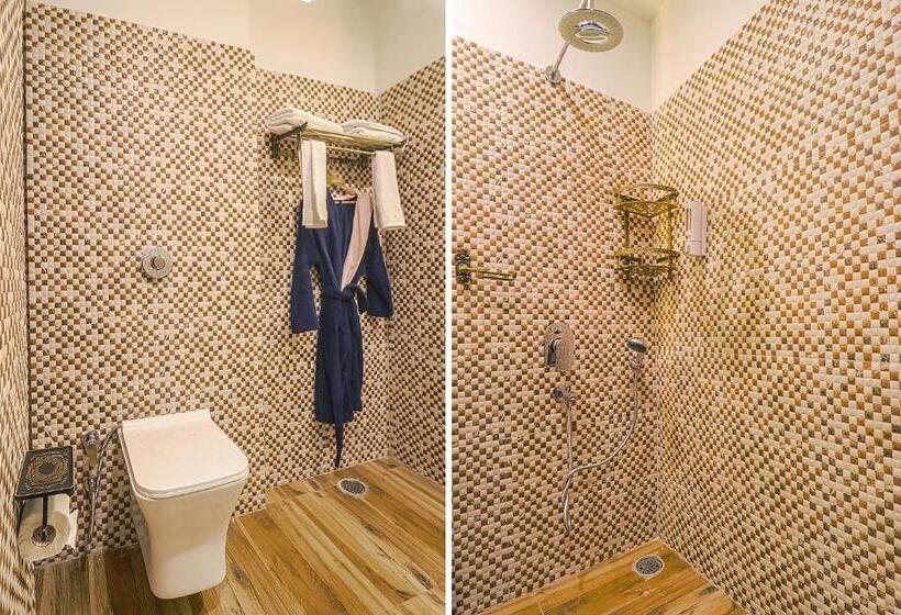 اتاق خانوادگی, Fabhotel Prime Z Grand