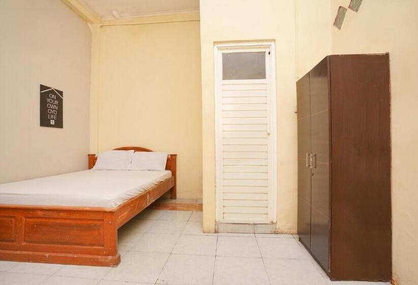 اتاق استاندارد, Koolkost Syariah Near T1 Juanda Airport 3