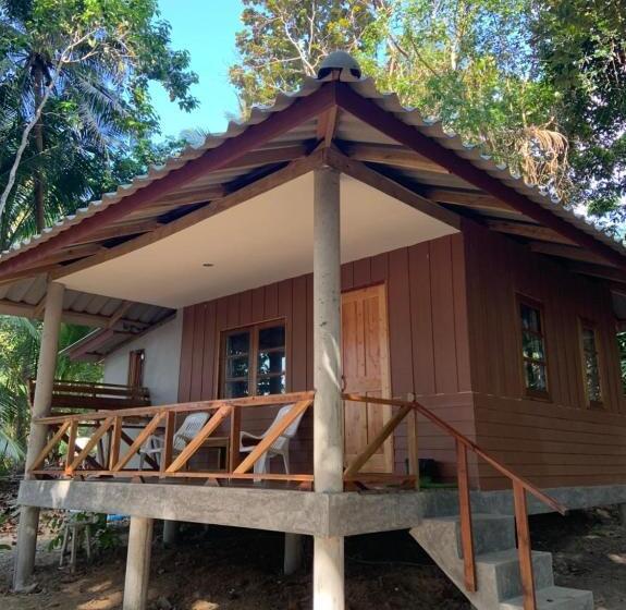بانگلوی استاندارد با چشم‌انداز دریا, Sunset Bungalow Koh Chang Ranong