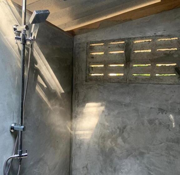 بانگلوی لوکس, Sunset Bungalow Koh Chang Ranong