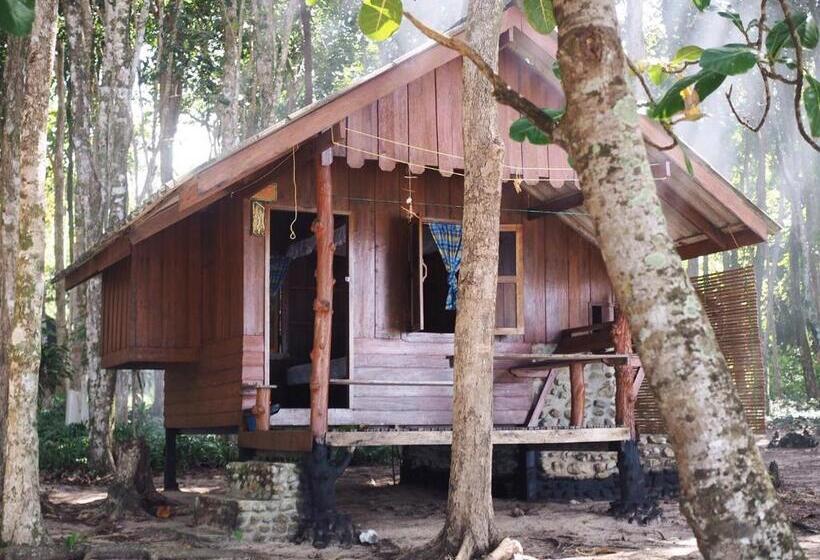 بانگلوی استاندارد, Sunset Bungalow Koh Chang Ranong