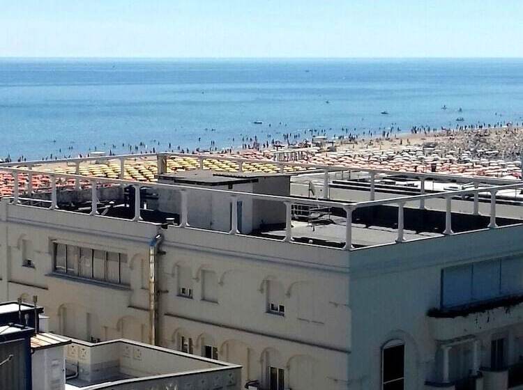 스탠다드 트리플 룸, Galles Rimini