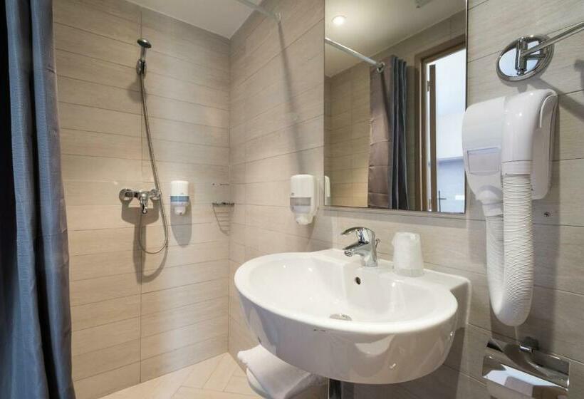 Номер Стандарт, Hôtel Thalassa