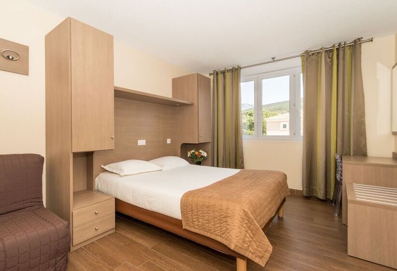 Номер Стандарт Трехместный, Hôtel Thalassa