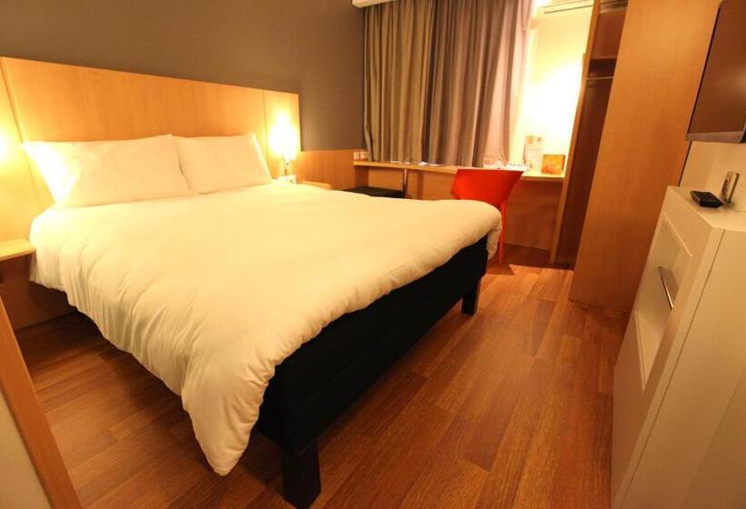 Номер Стандарт Двуспальная Кровать, Ibis Aurillac