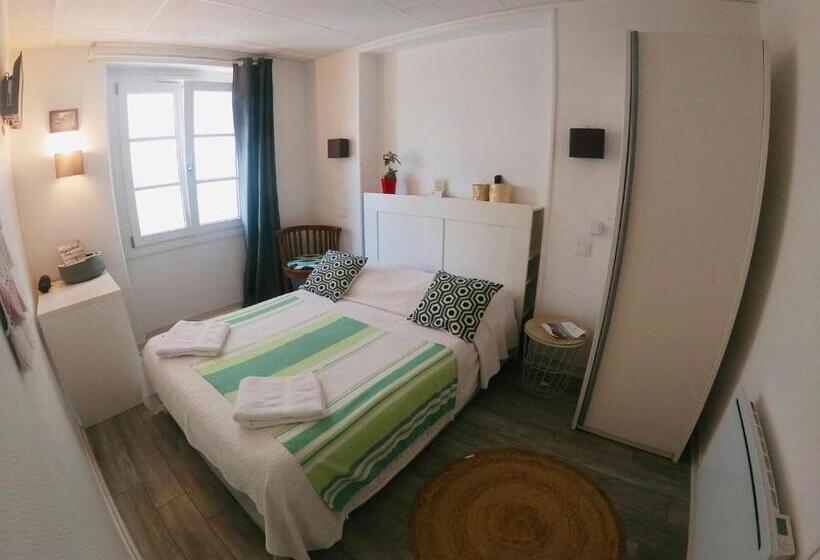 Номер Стандарт, Le Petit Hôtel