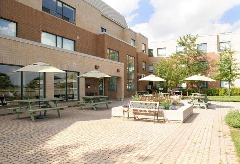 침실 2개 스위트, Residence & Conference Centre   King City