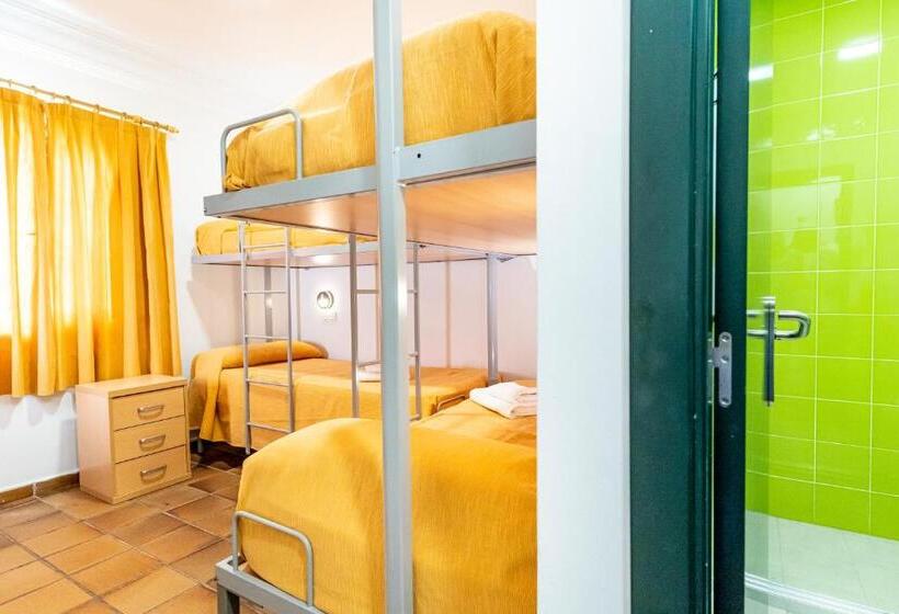 共用房间的床, Albergue Inturjoven Punta Umbría