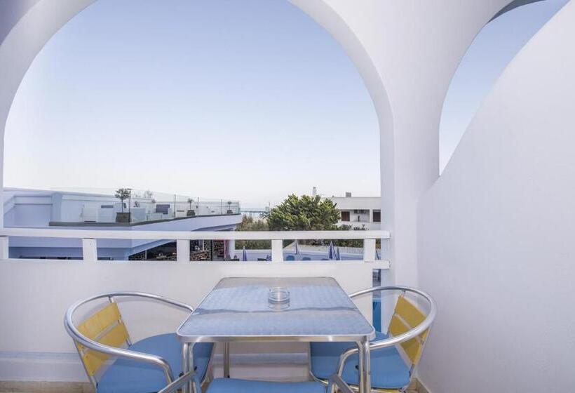 Апартаменты 1 Спальня, Blue Waves Suites & Apartments