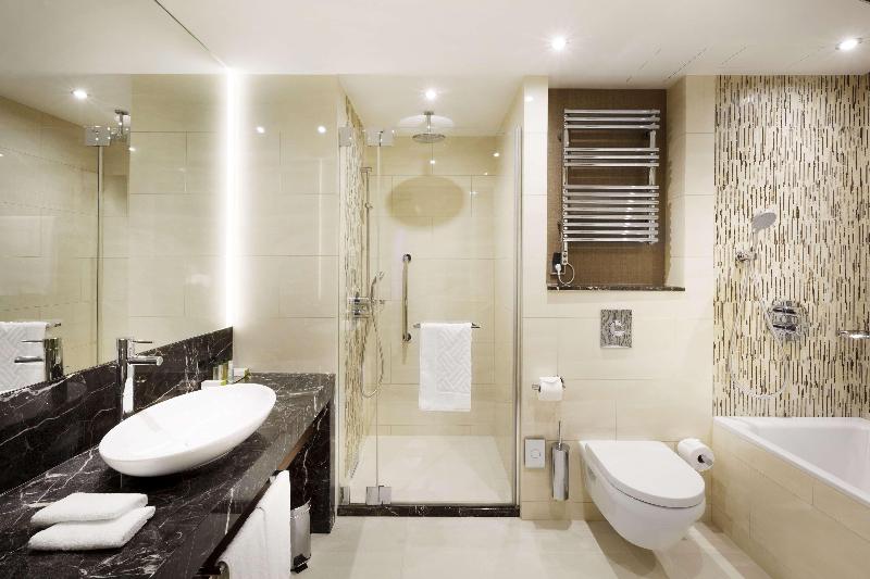 Номер Deluxe Кровать Кинг, Doubletree By Hilton Hotel & Conference Centre Warsaw