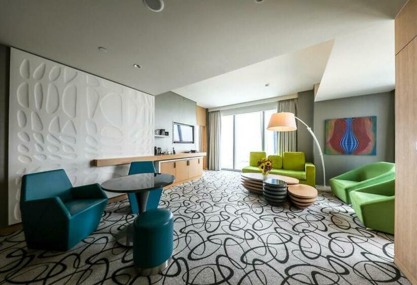 Люкс 2 Спальни, Sofitel Dubai Downtown