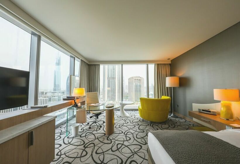 Номер Deluxe с Видом, Sofitel Dubai Downtown