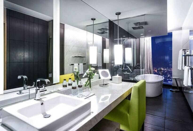 Номер Deluxe с Видом, Sofitel Dubai Downtown