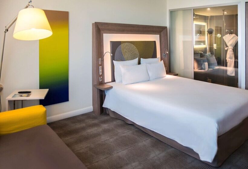 Номер Executive, Novotel Sofia