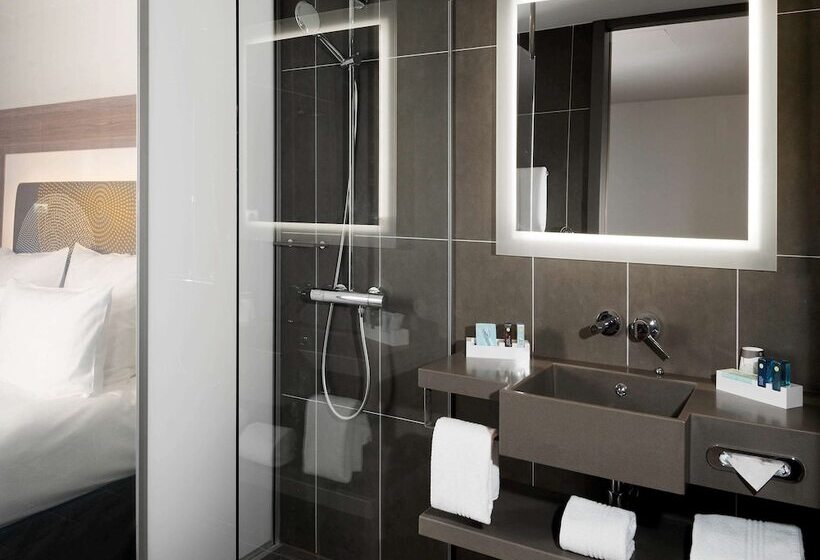 Номер Executive, Novotel Sofia