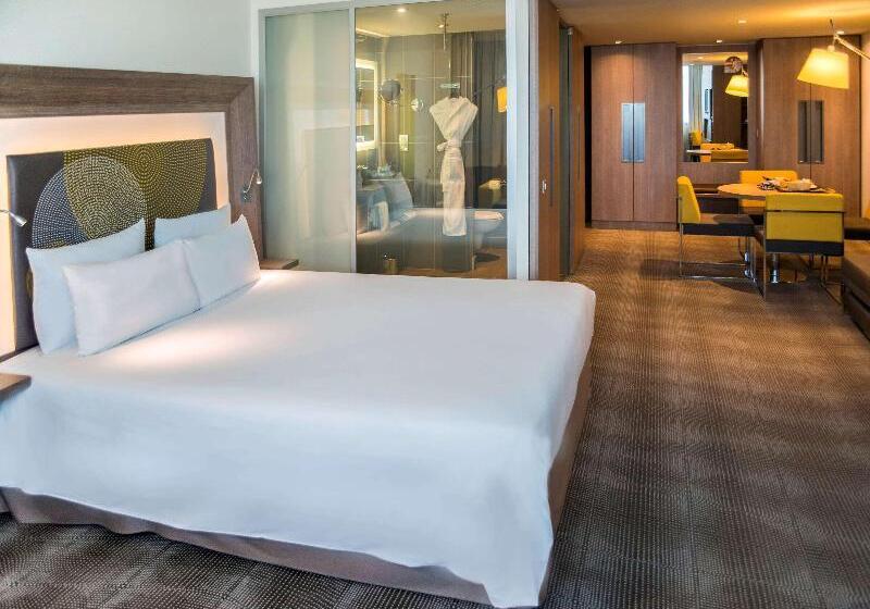 Номер Executive, Novotel Sofia