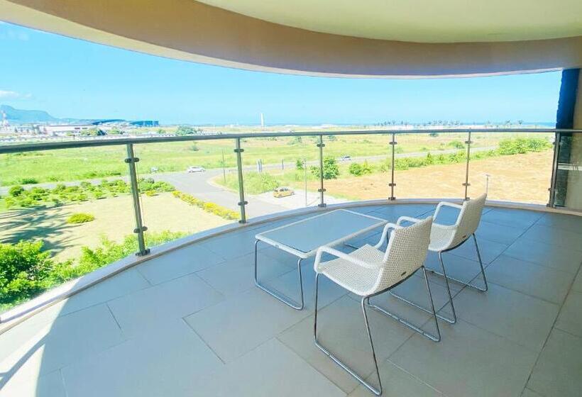 اتاق پریمیوم با بالکن, Holiday Inn Mauritius Mon Trésor, An Ihg