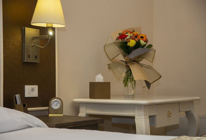주니어 스위트, Imperial Palace Hotel Yerevan