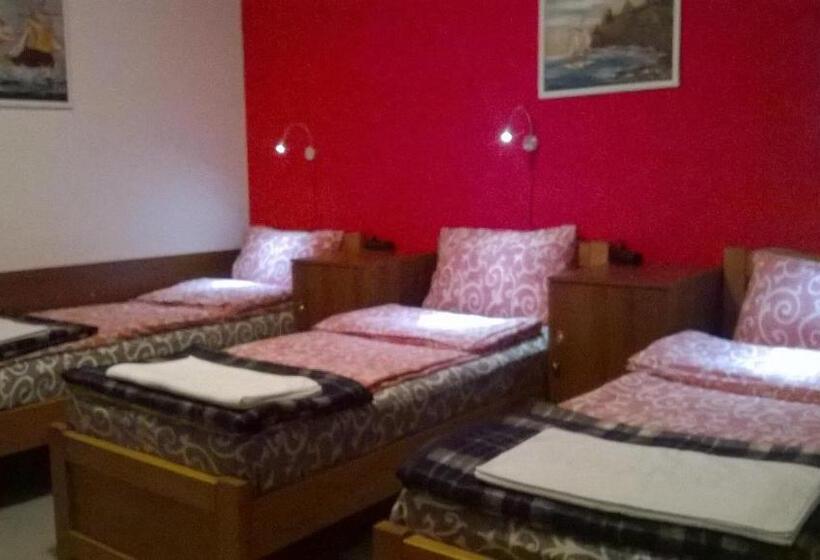 تختخواب در اتاق مشترک, Villa Ohrid Anastasia